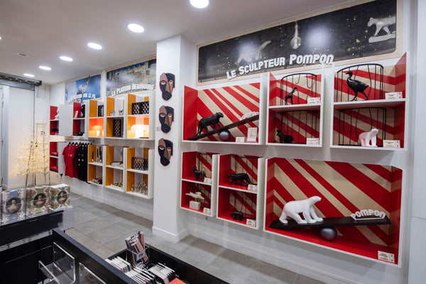 The Bubble and the Pop-up store Museum shops - RMN-GP