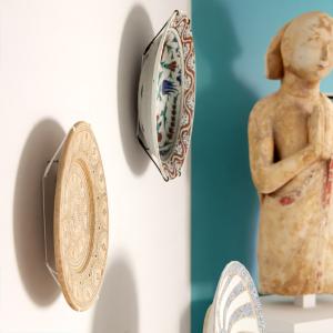 Vos prsentoirs pour objets d'art en lot 