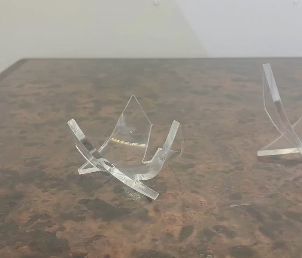 Présentoir plexiglas pour minéraux ⎸ Forme Lotus