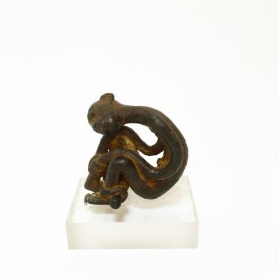 socle sur mesure pour petite sculpture en bronze