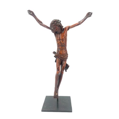 socle sur mesure pour christ en croix 