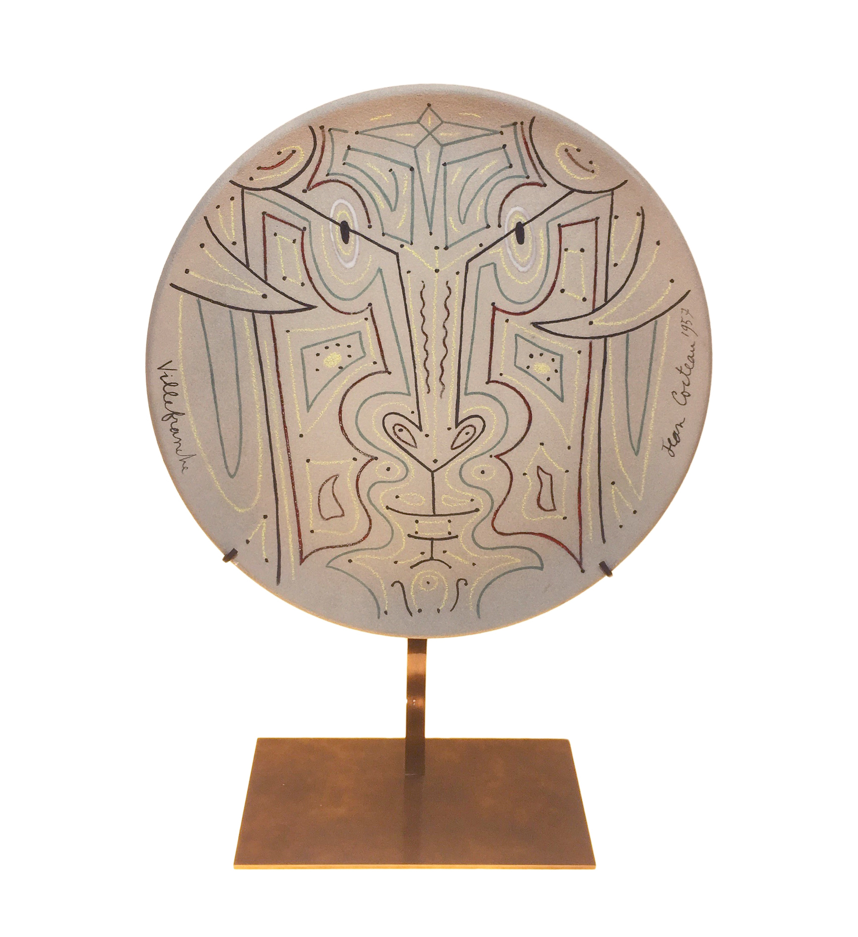Assiette de Cocteau sur le thème du Minotaure à décor symétrique sur support laiton finition mouchetée patine cuivrée sur fond blanc